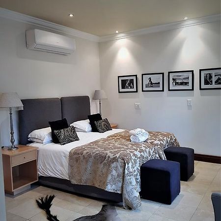 Maison D'Bosch : 404 Koetsiershuis สเตลเลนบอช ภายนอก รูปภาพ
